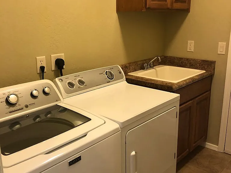1216 Mosher Ln — Photo 19