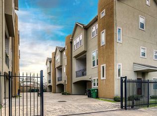 5721 Petty St, Houston, TX 77007