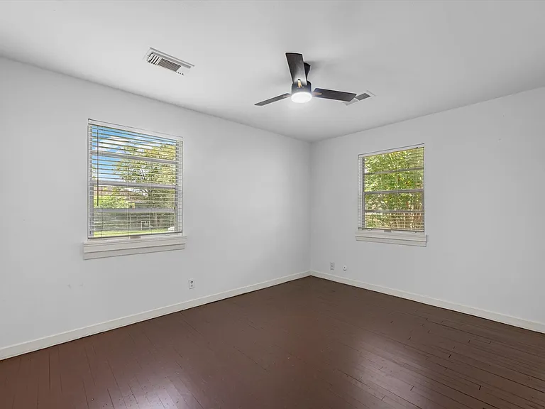 8549 Western Dr — Photo 11