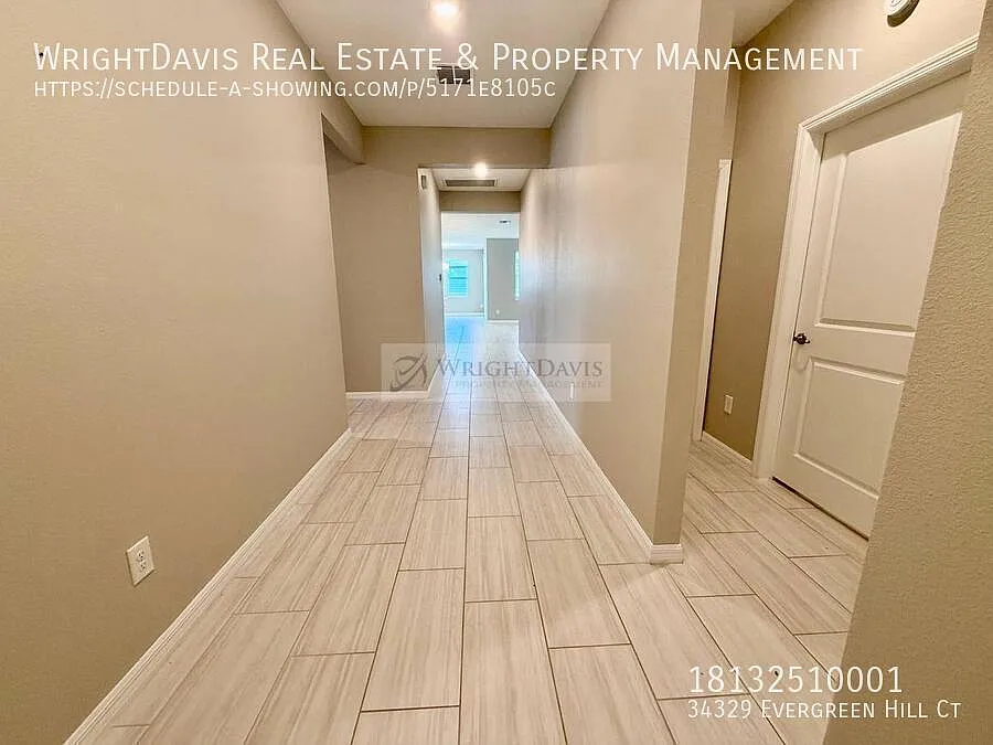 Beautiful 3/3 in Watergrass in Wesley Chapel! — Photo 4
