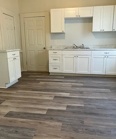 915 W Macqueen Ave — Photo 7