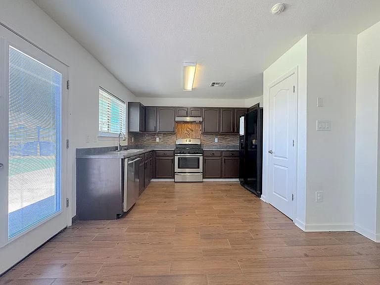 2613 Boris Becker Pl — Photo 9