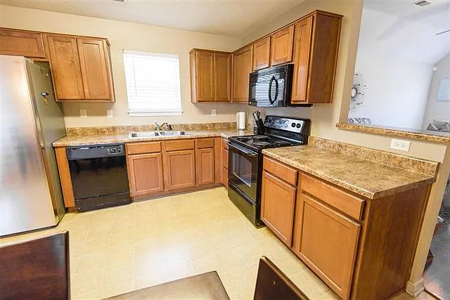 915 Carina Pass — Photo 11