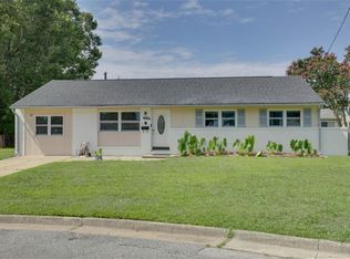 232 Breckinridge Ct, Hampton, VA 23666