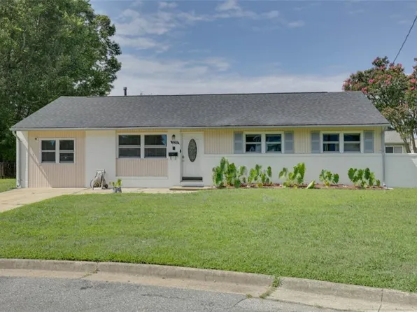 232 Breckinridge Ct, Hampton, VA 23666