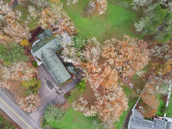 4th image of 1241 Westview Dr