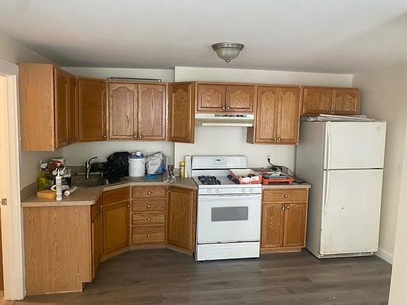2nd image of 54 Longwood Ave #17
