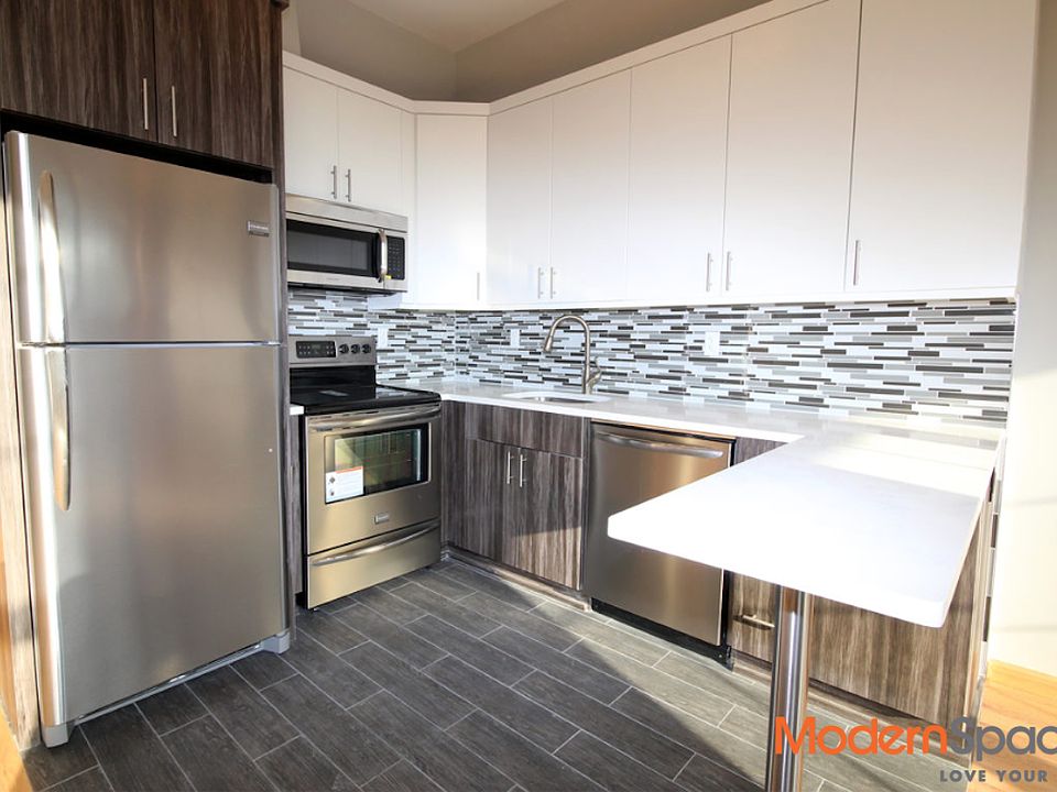 1st image of 14-18 31st Ave #2F