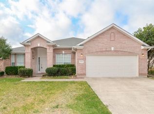 2933 Cheshire Way, Grand Prairie, TX 75052
