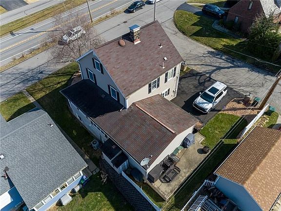 2nd image of 217 Entrance Dr