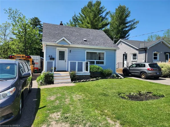 86 N Park St, Brantford, ON N3R 4K1