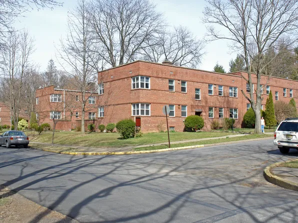 825 Greenough St APT 1, Sunbury, PA 17801