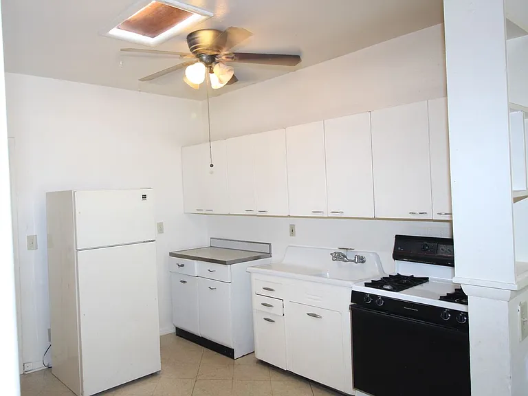 46 Park Ave #9 — Photo 18