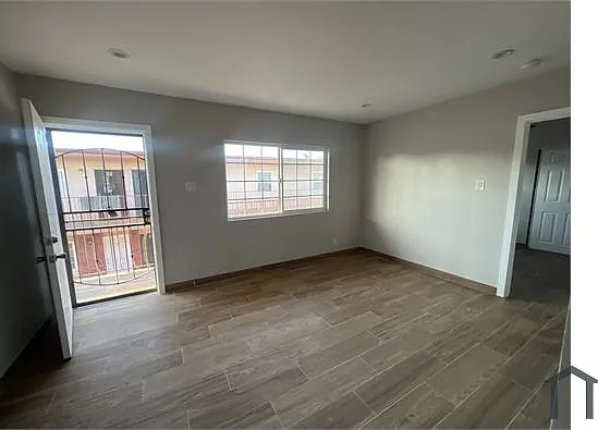 9518 Avalon Blvd #1 — Photo 12