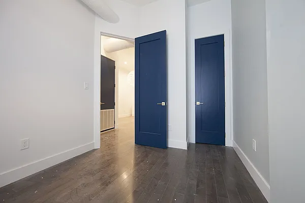 Rented by Brooklyn Group | media 21