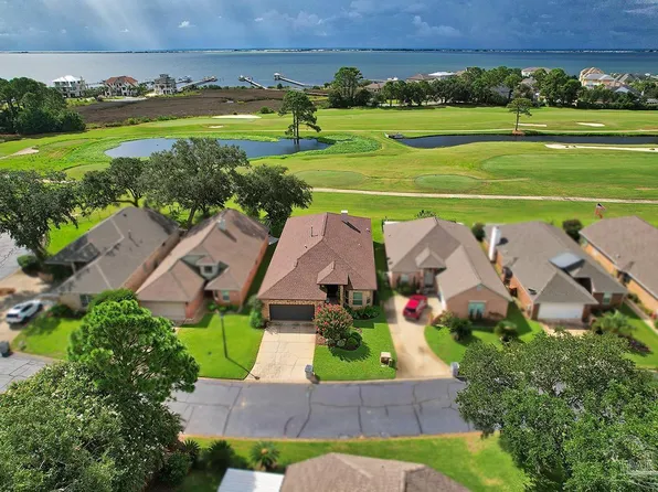 4100 Longwood Cir, Gulf Breeze, FL 32563