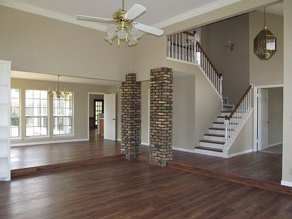 5th image of 92 Glen Abbey St
