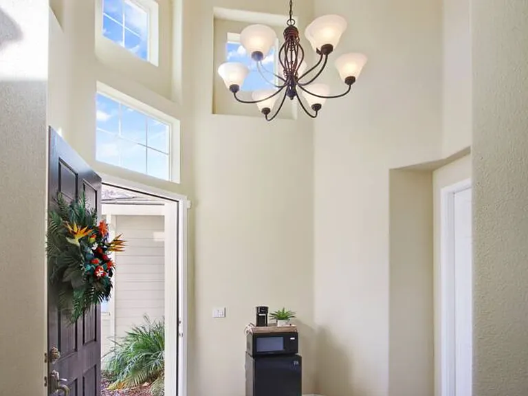 2106 Lighthouse Cir — Photo 5