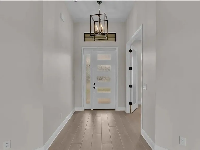 6980 Bentridge Dr — Photo 4
