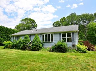 28 Banner Ln, Tiverton, RI 02878