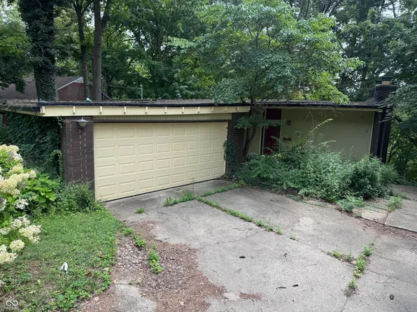 2611 Chesterfield Pl, Anderson, IN 46012