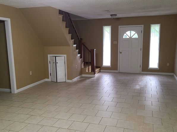 511 Ponderosa Dr