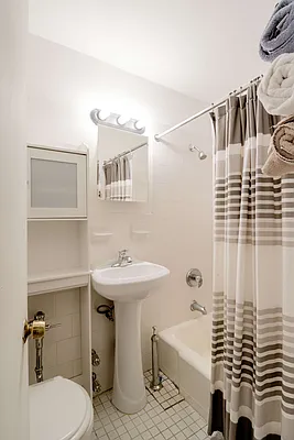 Rented by Town Residential | media 11