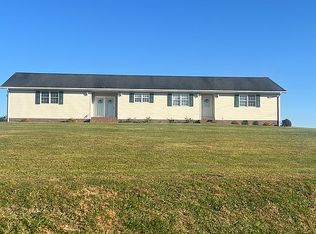 2281 Eagle Crest Rd, Camp Creek, WV 25820