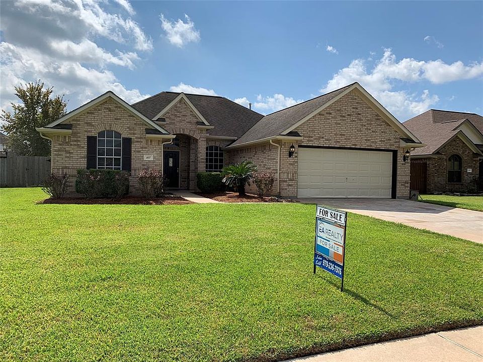 1st image of 107 Warbler Ct