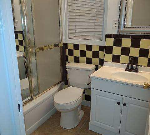 3rd image of 21733 Gambier Pl Floor 2