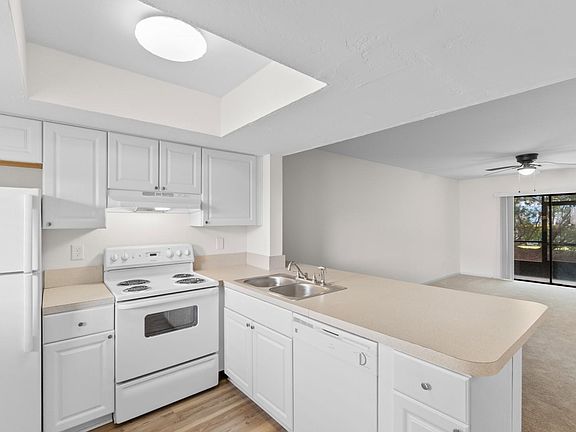 4th image of 1101 2nd Ave. N #2004