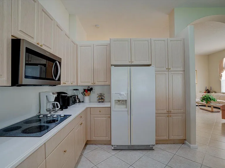 15323 Fiorenza Cir — Photo 20