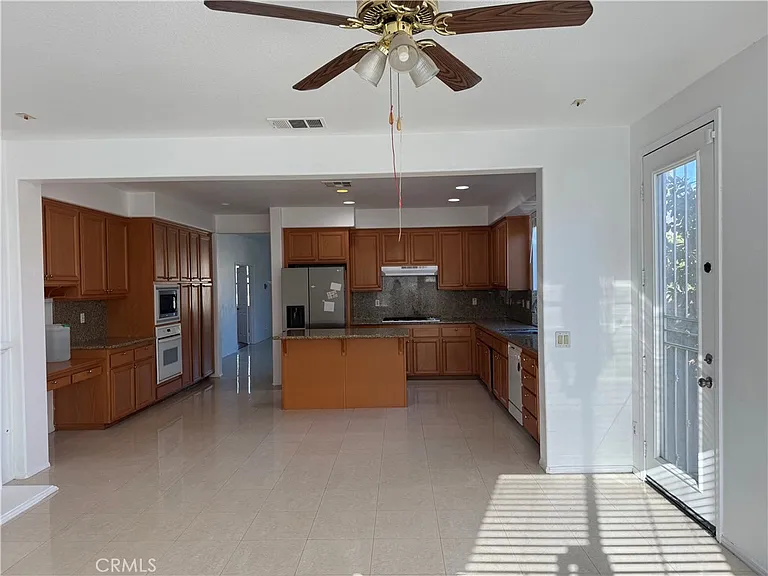 1147 Glenwood Ct #1147 — Photo 7
