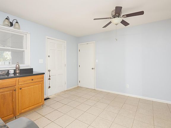 5th image of 1158 Briarwood Dr