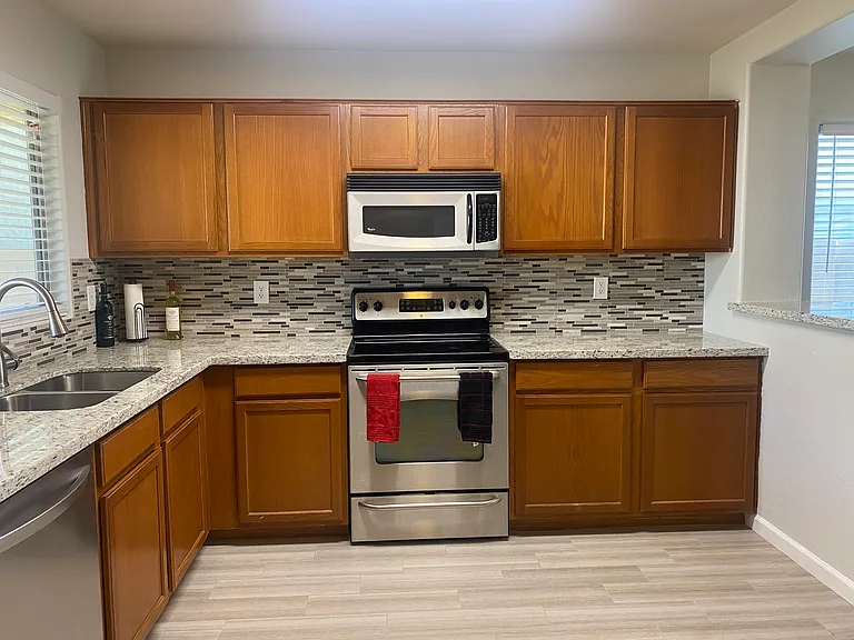 1456 E Anna Dr — Photo 4
