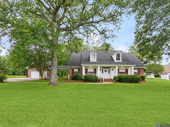 186 Sarah Victoria Dr, Belle Chasse, LA 70037