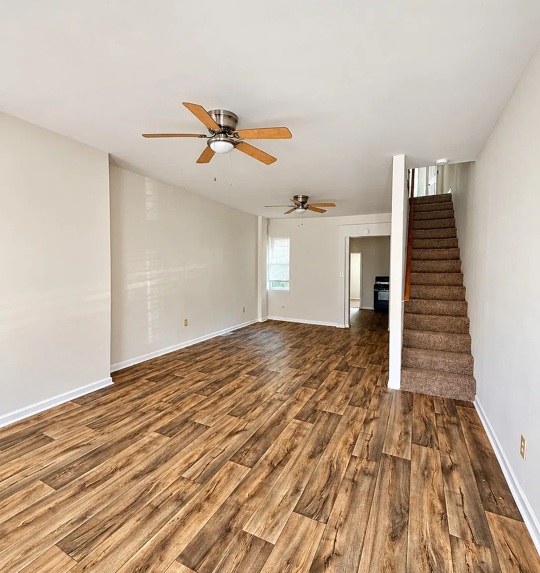 Spacious 4-Bedroom Pet-Friendly Rowhome in Juniata Available Now — Photo 3