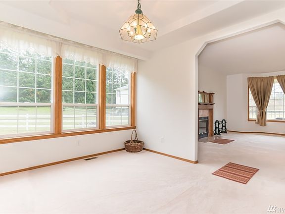 4th image of 14109 229th Street Ct E