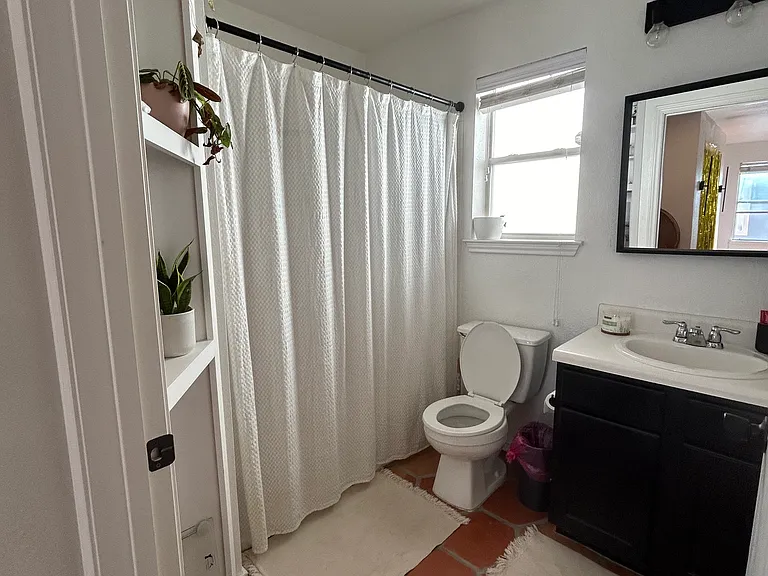 5213 Krueger Ln — Photo 11