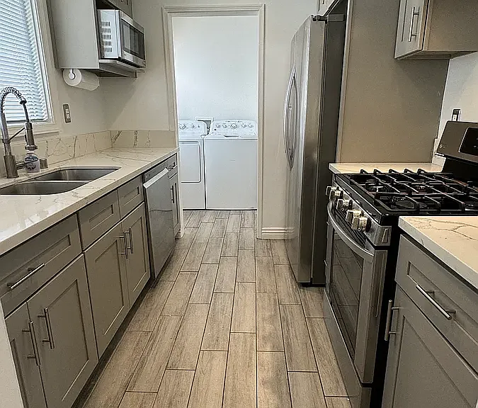 650 Park Ave #650 — Photo 6