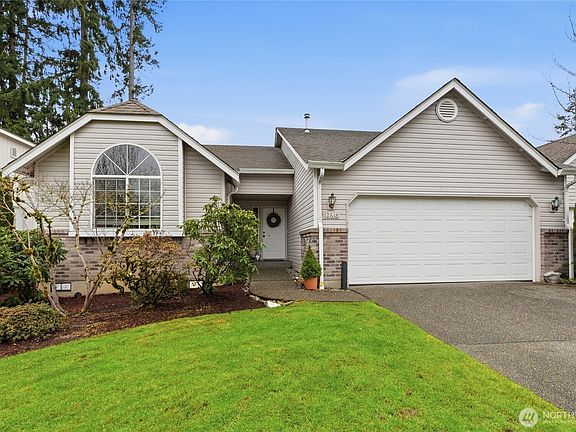 3rd image of 12616 12618 119th Street Ct E
