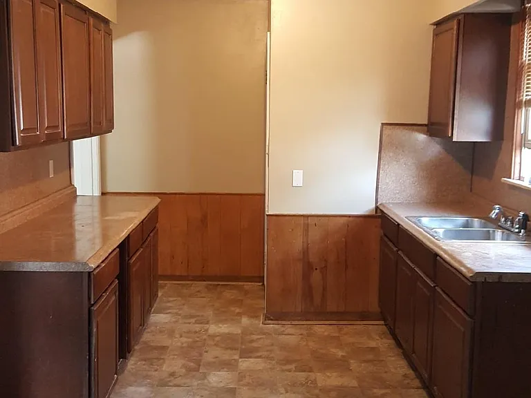 8351 Bliss St — Photo 3