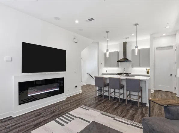 1813 Park Ave #106, Dallas, TX 75215
