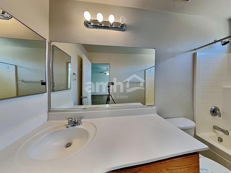 11635 W Retheford Rd — Photo 14