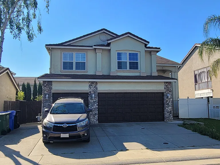 Willow Pond Cir — Photo 1