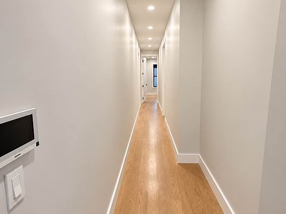 4th image of 62-13 Catalpa Ave #1L