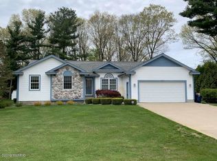 3531 Whispering Woods Dr, Muskegon, MI 49444