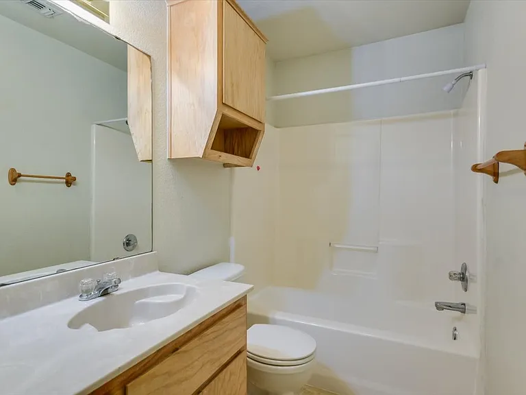3805 El Paso Dr #A — Photo 16