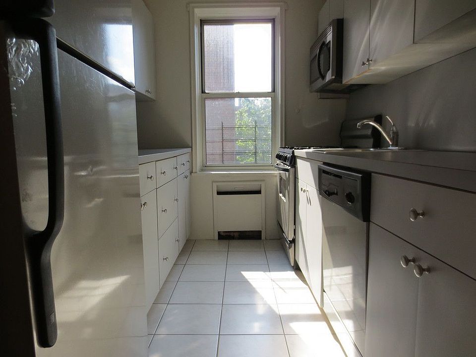1st image of 7281 113th St APT 6N