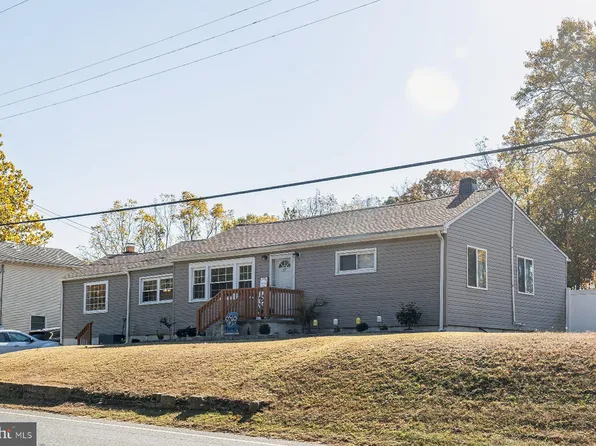 37 Berkley Rd, Mount Royal, NJ 08061